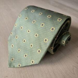 Brooks Brothers Green Tie with Yelloe Patterns